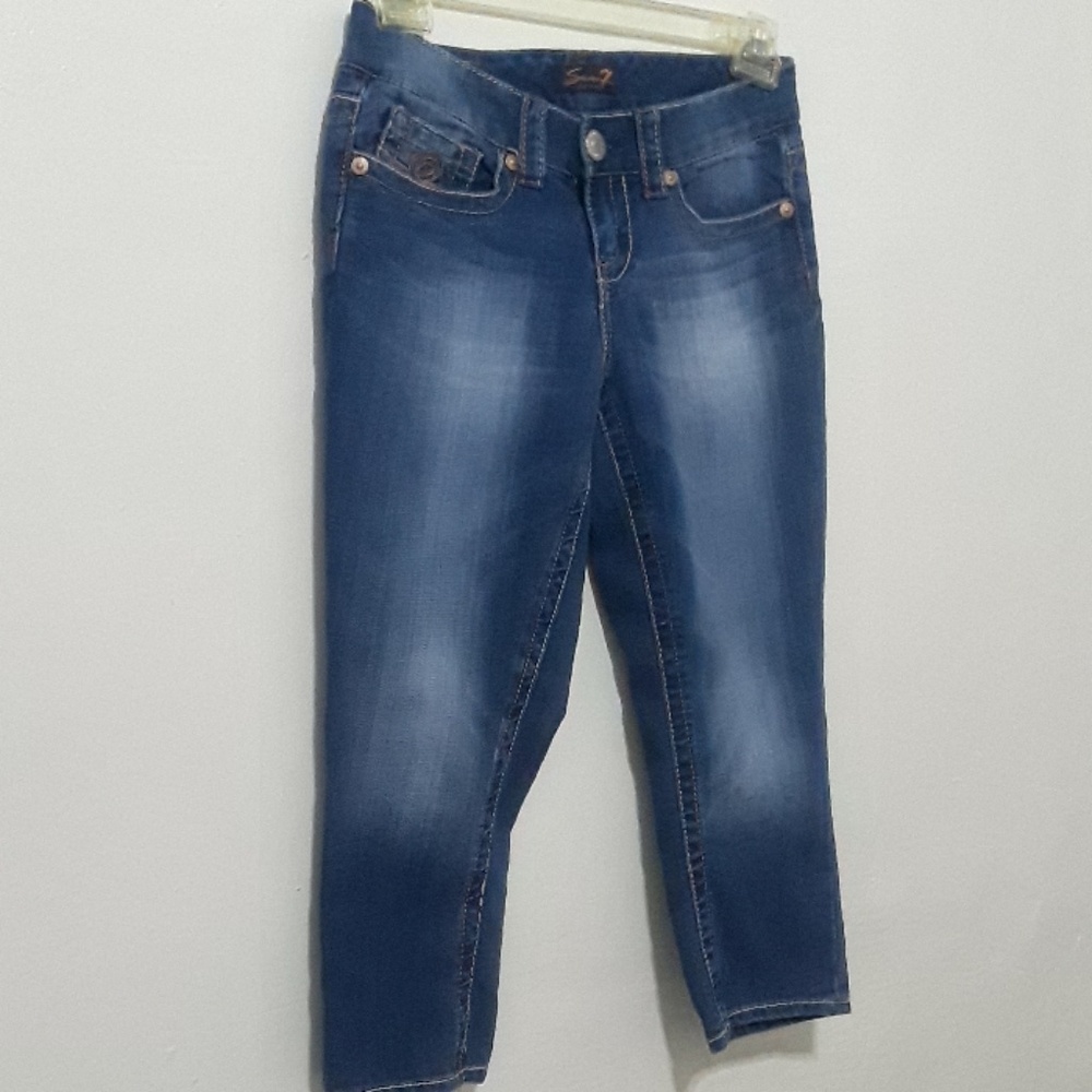 Seven 7 Est 1964 capri jeans.